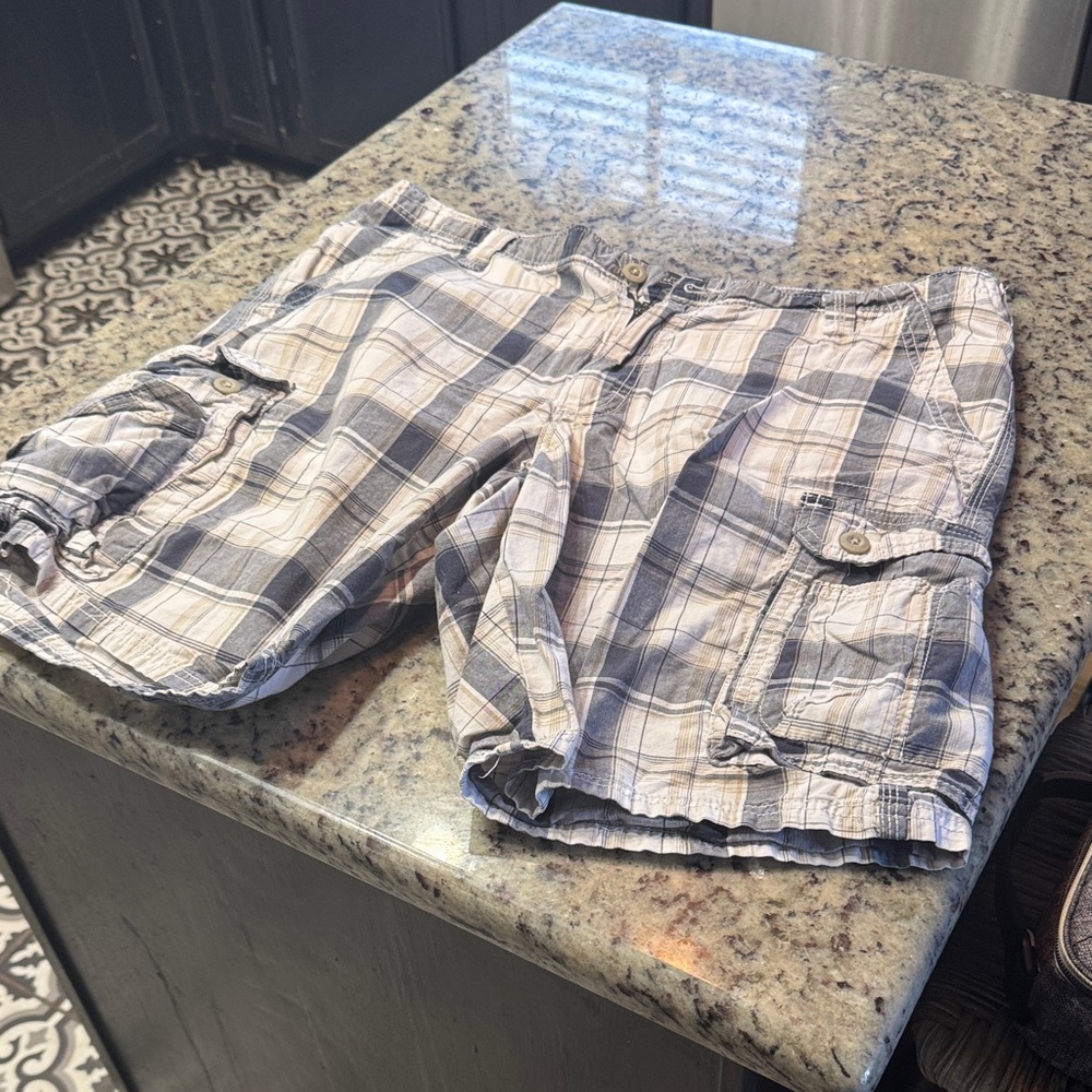 Lee Men's Plaid Cargo Shorts - Blue and Gray
